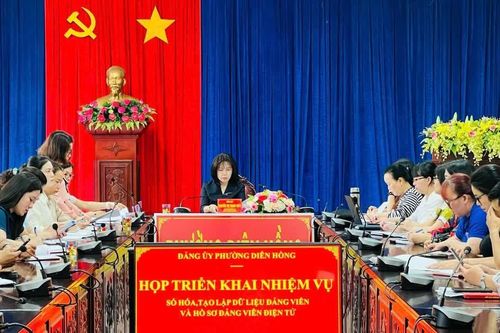 Đảng ủy phường Diên Hồng triển khai số hóa hồ sơ, dữ liệu đảng viên