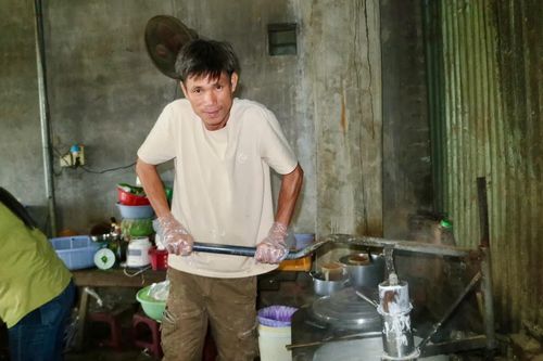 Giữ vị bún cá nóng Diên Lạc