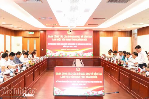 Đoàn công tác của Bộ Giáo dục và Đào tạo làm việc với UBND tỉnh Khánh Hòa