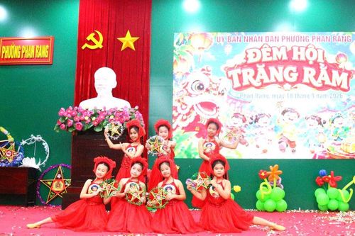 Phường Phan Rang tổ chức chương trình “Đêm hội trăng rằm”