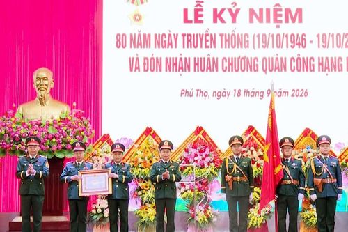 Cục Chính trị Quân khu 2 kỷ niệm 80 năm Ngày truyền thống và đón nhận Huân chương Quân công hạng Ba