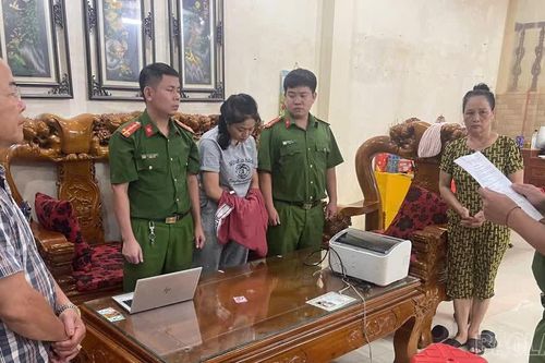 Lào Cai khởi tố Doãn Thị Huyền Trang về tội tổ chức sử dụng trái phép chất ma túy