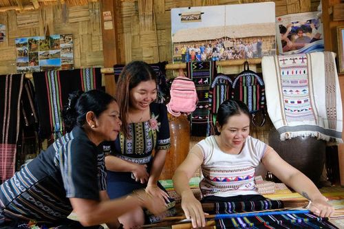 Gắn kết để đồng bào cùng phát triển