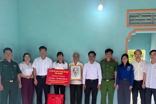 Nghĩa tình dành cho những gia đình có công