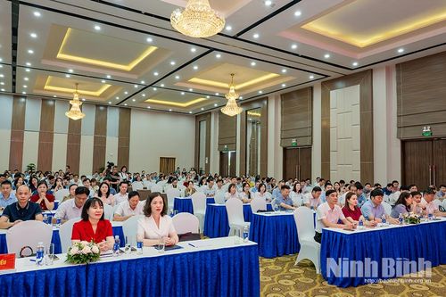 Đảng ủy Sở Y tế tổ chức Hội nghị chuyên đề về công tác chính trị, tư tưởng và học tập, thực hành tư tưởng, đạo đức, phong cách Hồ Chí Minh gắn với thực hiện nhiệm vụ chính trị