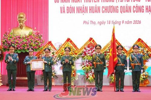 Kỷ niệm 80 năm Ngày truyền thống Cục Chính trị Quân khu 2 và đón nhận Huân chương Quân công hạng Ba