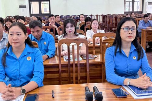 Nâng cao nghiệp vụ cho cán bộ Công đoàn phường Minh Xuân