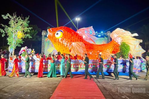 21 mô hình tham gia cuộc thi mô hình đèn Trung thu phường An Tường