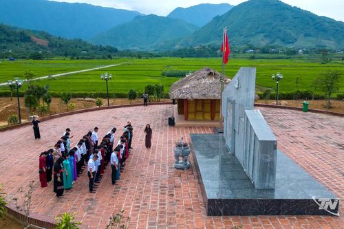 Giữ lửa La Bằng, bồi đắp niềm tin của nhân dân