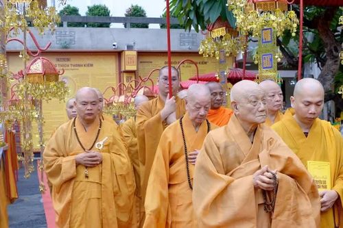 Đức Pháp chủ GHPGVN thăm Đại giới đàn, nói về Trưởng lão Hòa thượng Thích Thanh Kiểm