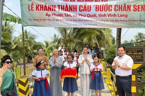 Chùa Long Phước (TP.HCM) khánh thành cầu bê-tông Bước Chân Sen tại tỉnh Vĩnh Long