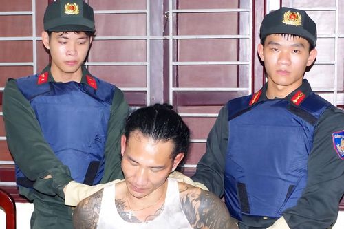 Ninh Bình: Bắt khẩn cấp 'Đức Cộng', đối tượng cộm cán trên mạng xã hội