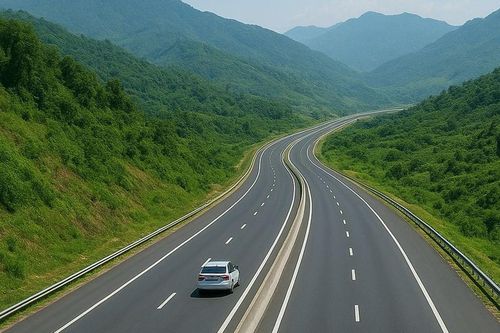 Thành lập Hội đồng thẩm định Báo cáo nghiên cứu tiền khả thi cao tốc Bảo Hà - Lai Châu