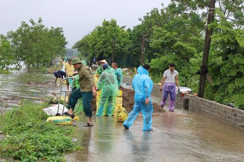 Hà Nội tiếp tục ứng trực, khắc phục hậu quả mưa lũ