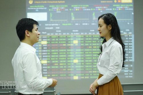 Nâng hạng mở dư địa thu hút vốn nhưng lợi nhuận quyết định đường dài