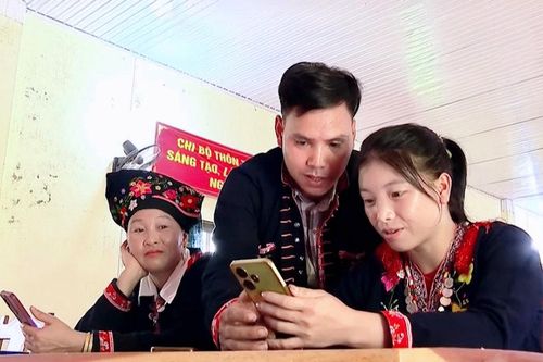 Lào Cai thu hẹp khoảng cách số, mở rộng cơ hội cho đồng bào vùng cao