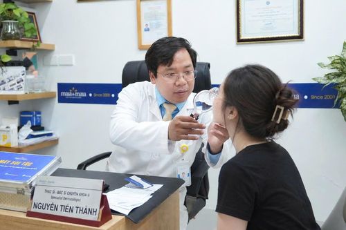 Làm đẹp cấp tốc mùa tựu trường, nhiều thiếu nữ mặt sưng như ong đốt