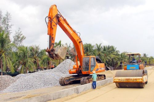 Hồi sinh bờ biển Hội An sau những mùa biển dữ