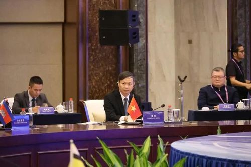 Việt Nam đề xuất hợp tác AI tại Hội nghị Bàn tròn Bộ trưởng Trung Quốc-ASEAN 2026