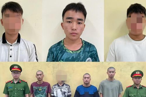 Dùng đá, kiếm đánh người, nhóm đối tượng cùng nhau hầu tòa