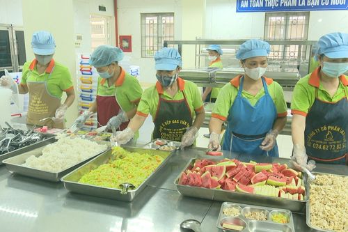Phường Kiến Hưng siết chặt quản lý bữa ăn bán trú
