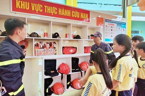 Trường tiểu học đầu tiên có 'Không gian học tập về phòng cháy, chữa cháy và cứu nạn, cứu hộ'