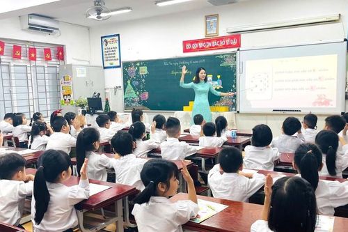 Đề xuất giáo viên nữ nghỉ hưu ở tuổi 55: Bộ Giáo dục và Đào tạo nói gì?