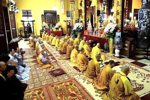 Ý nghĩa Tạ pháp và tuổi Đạo trong mùa An cư Kiết hạ