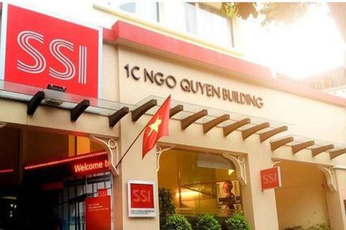 Chứng khoán SSI (SSI) nâng vốn điều lệ vượt 30.000 tỷ đồng, lãnh đạo cấp cao mua vào 5 triệu cổ phiếu