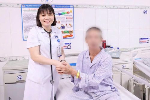 Ngừng tuần hoàn 2 lần, người đàn ông được cứu sống ngoạn mục