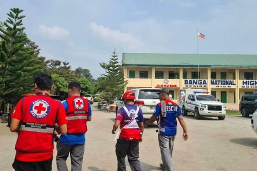 Nam sinh Philippines xả súng bắn 10 bạn học rồi tự sát ở trường