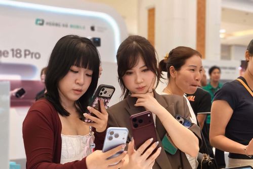 Chu kỳ nâng cấp iPhone giãn rộng, thu cũ đổi mới chiếm ưu thế