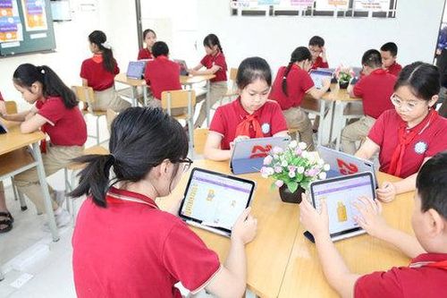Hà Nội triển khai giáo dục AI cho học sinh từ lớp 1 đến lớp 12
