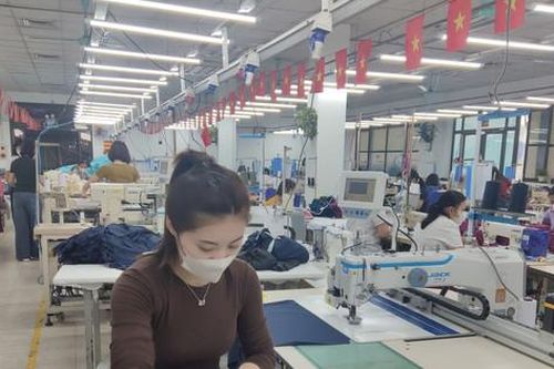 Đổi cách ưu đãi thuế, nâng sức cạnh tranh doanh nghiệp Việt