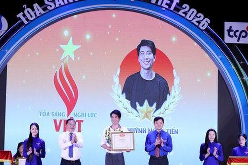 Vinh danh 26 thanh niên khuyết tật giàu nghị lực