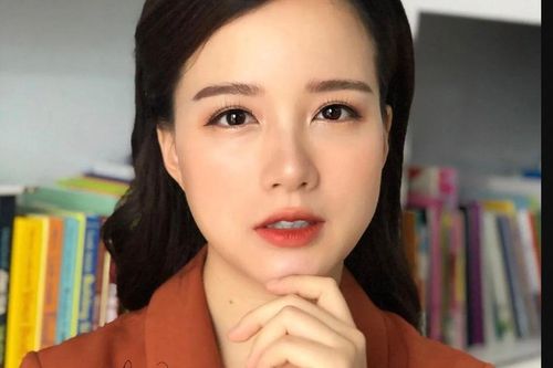 MC Minh Trang nuôi 4 con sau ly hôn