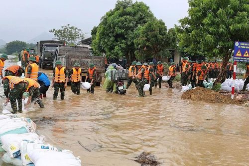 Cảnh báo ngập do lũ trên các sông vẫn cao, gia tăng thiệt hại do mưa lũ