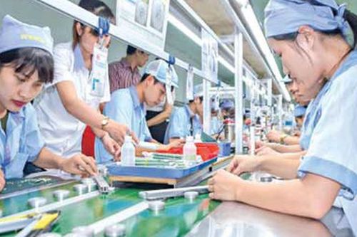 Bộ Nội vụ thông tin mới đề xuất tăng lương tối thiểu vùng 2027