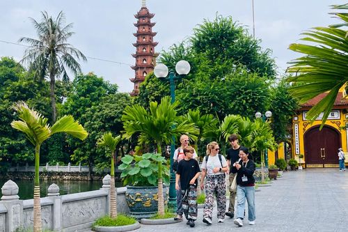 Kiểm soát lời thuyết minh, giữ hình ảnh điểm đến
