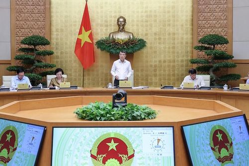 Chính phủ yêu cầu khẩn trương hoàn thiện 8 dự án luật, nghị quyết