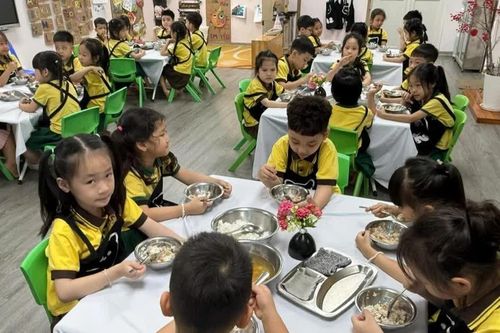 Chất lượng bữa ăn nội trú, bán trú, tại các cơ sở giáo dục