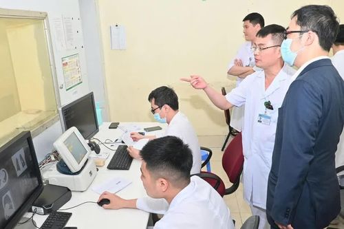 Bệnh viện Phổi Trung ương thúc đẩy hợp tác chuyên môn với chuyên gia phẫu thuật lồng ngực Nhật Bản