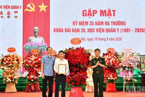 35 năm giữ trọn lời thề người thầy thuốc Quân y