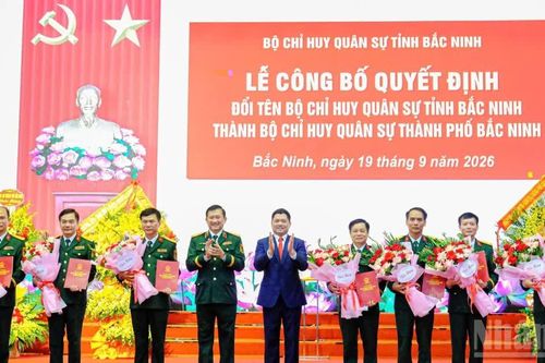 Công bố quyết định đổi tên Bộ Chỉ huy Quân sự thành phố Bắc Ninh