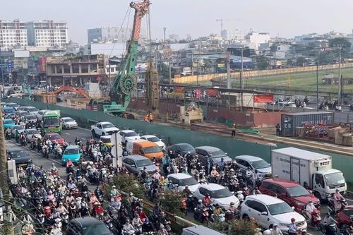Phân luồng hợp lý, tránh ách tắc khi thi công tuyến Metro số 2
