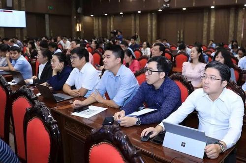 Hà Nội yêu cầu cán bộ, đảng viên phải tự giác nghiên cứu, học tập, quán triệt và triển khai nghị quyết
