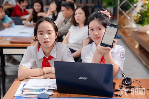 Ngăn 'lệch chuẩn' trên không gian mạng