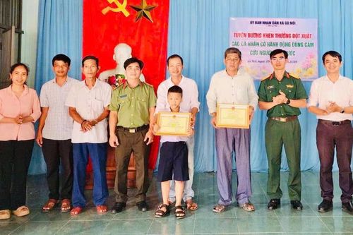 Khen thưởng đột xuất các cá nhân dũng cảm cứu người