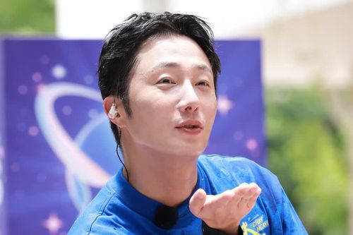 Tài tử Jung Il Woo cùng Hari Won và Lê Xuân Tiền 'đại náo' chương trình 'Running man Vietnam'