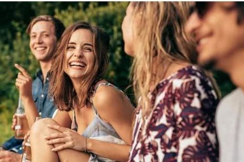 3 cung hoàng đạo tận hưởng ngày cuối tuần vui vẻ bên bạn bè, người thân